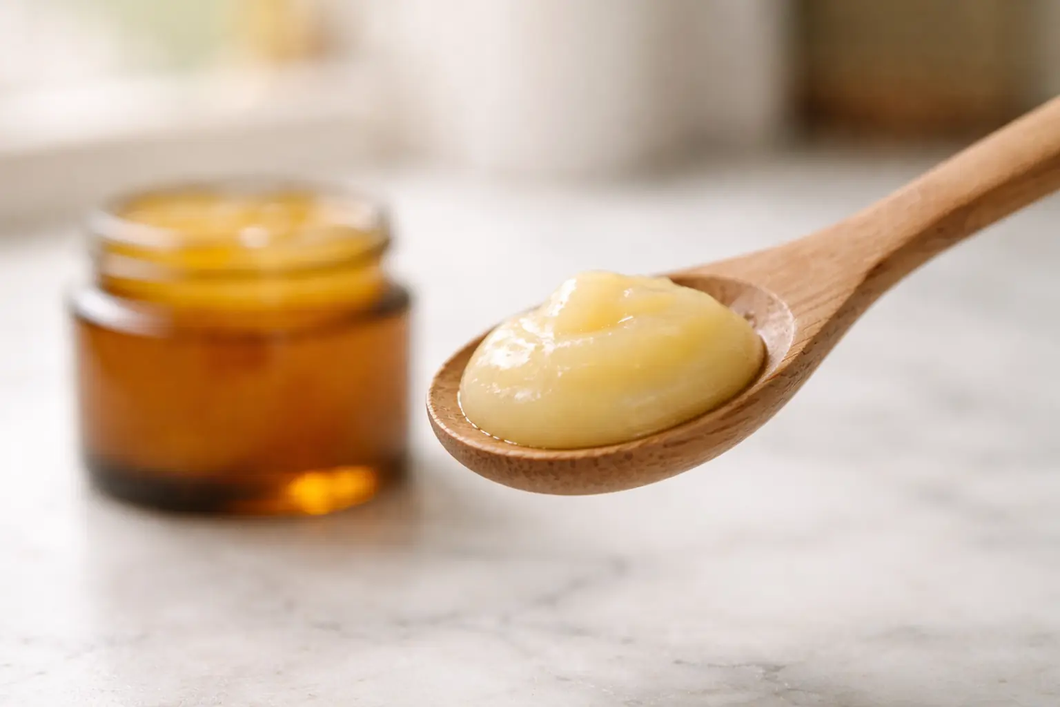 How to Eat Pure Royal Jelly